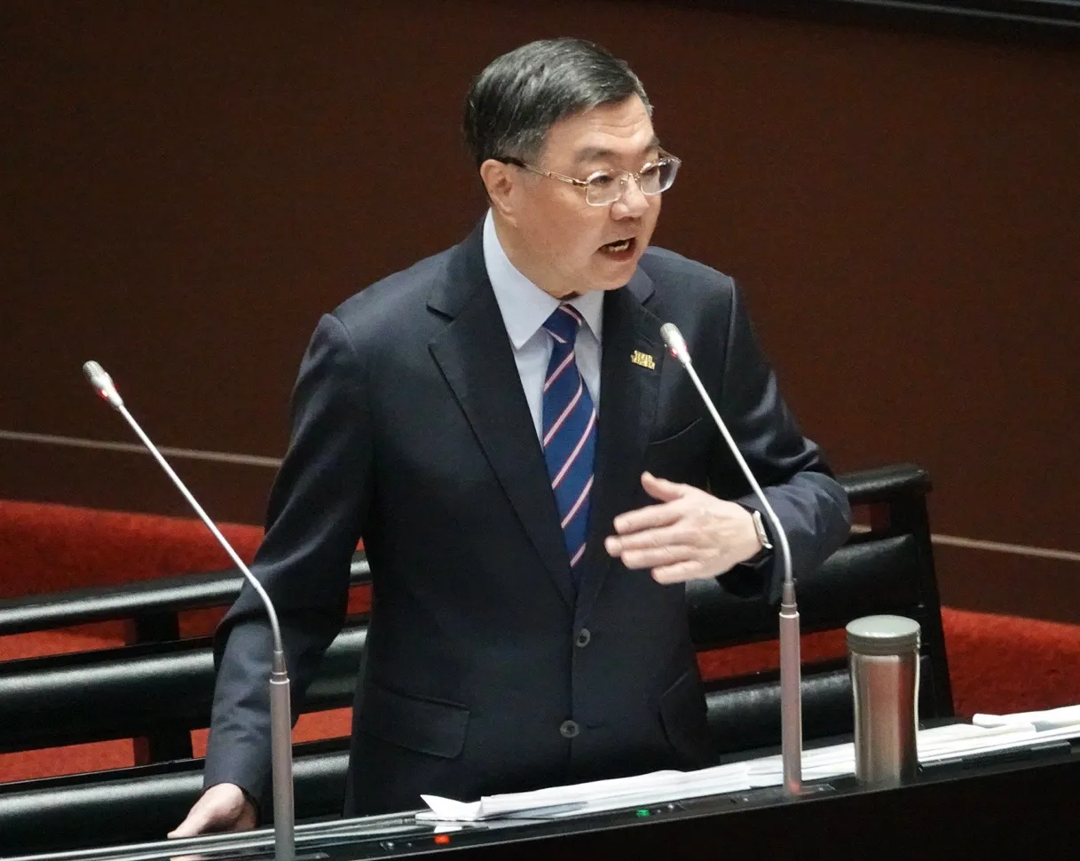 卓荣泰表示,该撤离不撤离、该清除不清除,难怪这几天灾民都觉得地方政府不存在了。记者庄宗达摄