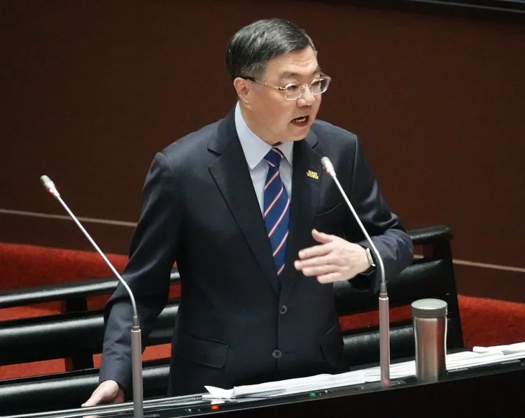 卓榮泰表示，該撤離不撤離、該清除不清除，難怪這幾天災民都覺得地方政府不存在了。記者莊宗達攝