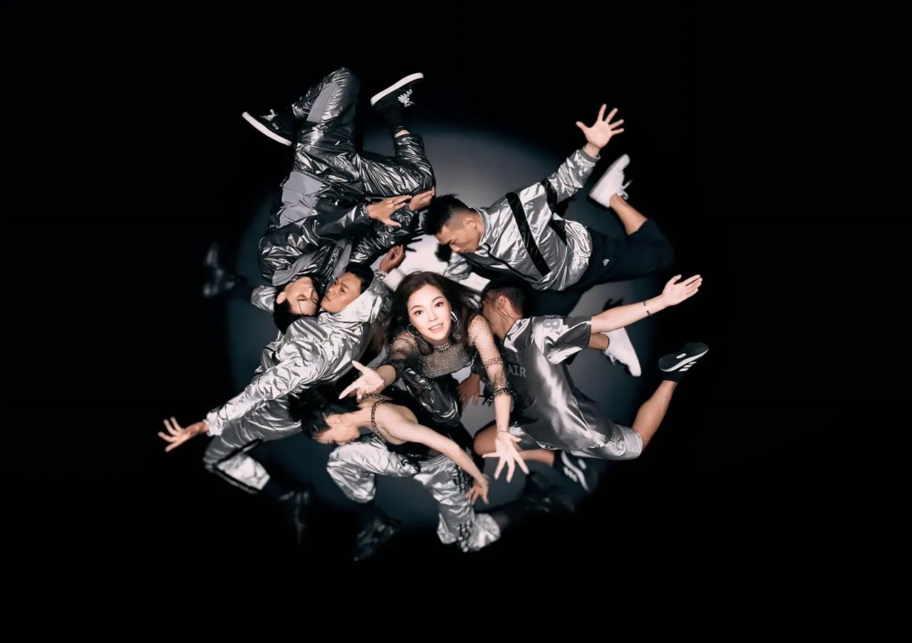 由永龄基金会主办、曾馨莹（中）主理的「永龄铭馨杯」，今年迈入第三届。永龄铭馨杯提供