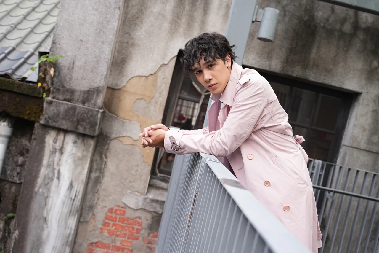 纳曜第一次演电影难免紧张。彭欣伟摄