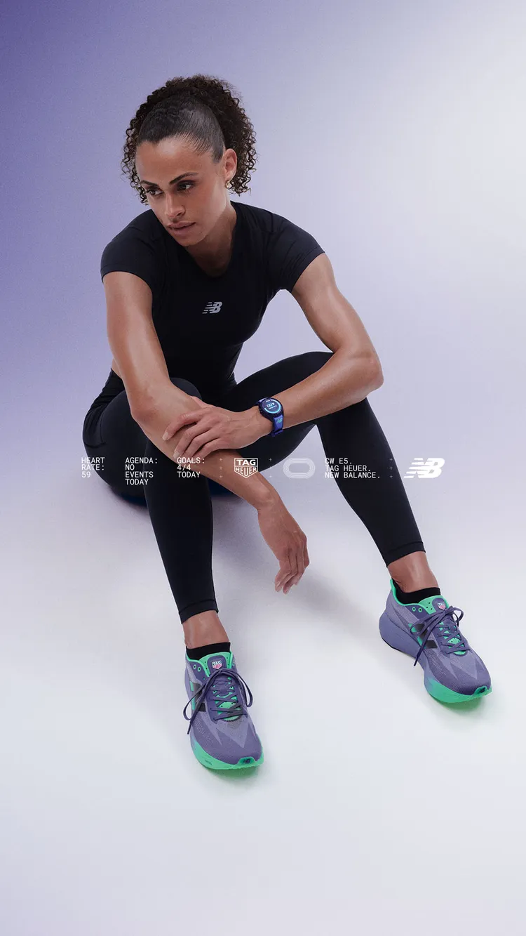 泰格豪雅攜手運動品牌New Balance，推出全新Connected Calibre E5 智能腕錶 × FuelCell SuperComp Elite v5專業跑鞋聯名組合。品牌提供