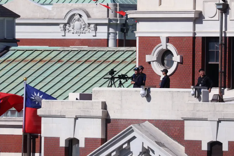 雙十國慶大會現場維安。莊宗達攝