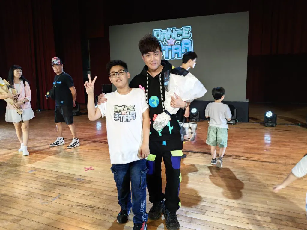 李岳一路看著不少学员长大,图为学了十年舞蹈的学生凯凯。种瓜得瓜工作室提供