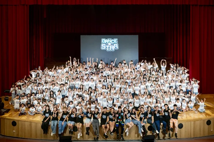 李岳投資的舞蹈教室開業已經十周年。種瓜得瓜工作室提供