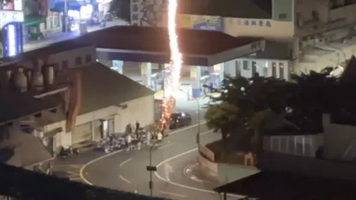 深夜加油站旁放烟火!民众怒批「猴子笑声此起彼落」 消防局要查了