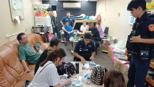 淡水麻將賭場隱身土地公廟 警連假出擊攻堅逮8人