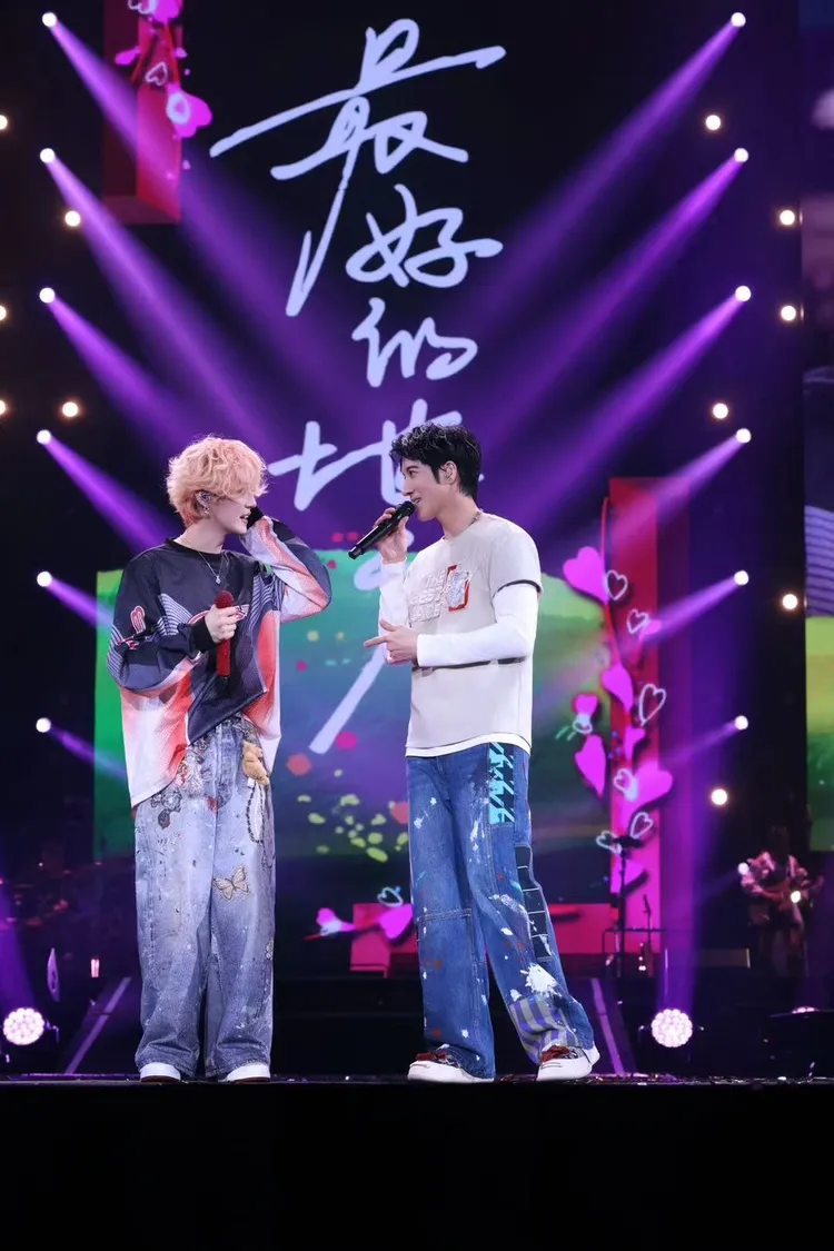 王力宏（右）與鹿晗雙帥合體，超吸睛。西東音樂提供