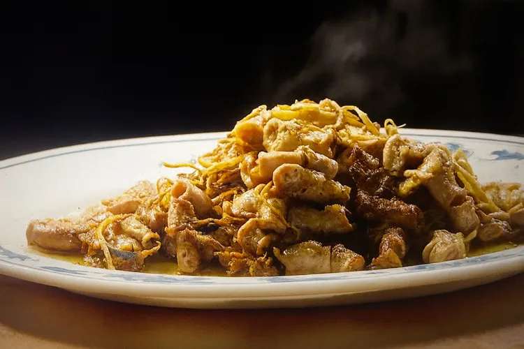 薑絲炒大腸。客家局提供