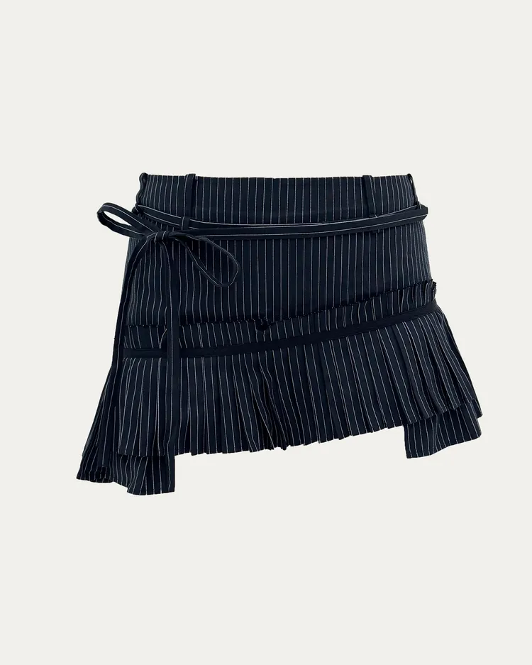 PCES Lace-up Pleated Skirt，4500元。品牌提供