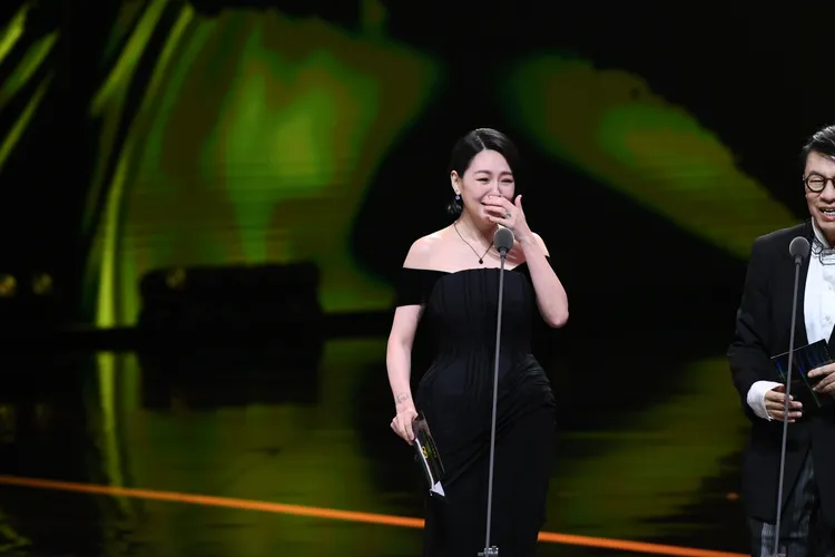 小S喜極而泣。三立電視提供