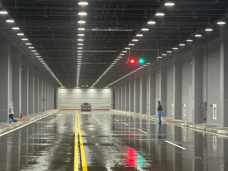 車輛中心智慧車電自駕車場域今正式啟動。呂承哲攝