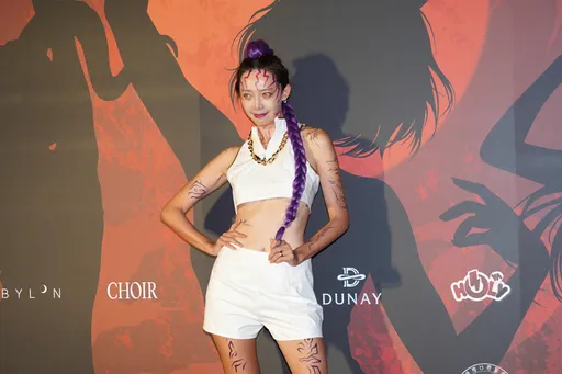 卡在前师弟与好友之间！王心恬闻王子介入范姜婚姻一脸尴尬