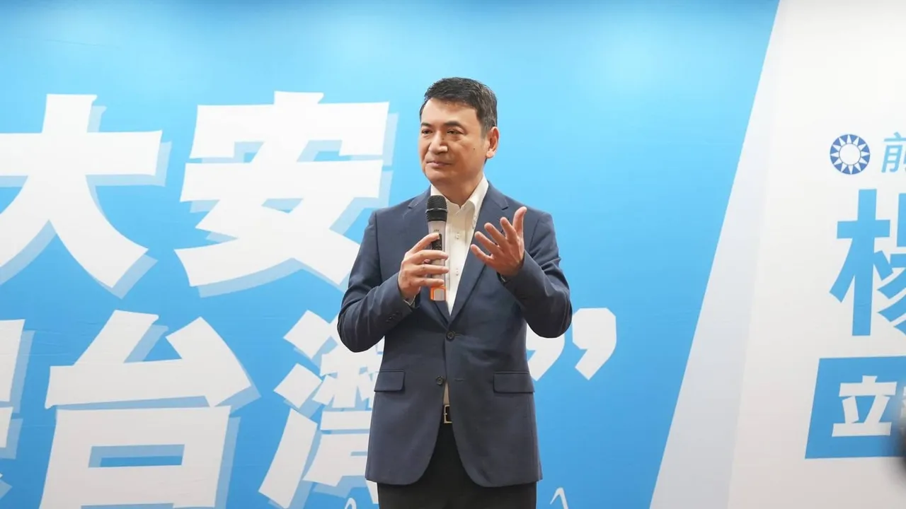 郑丽文阵营代表杨永明教授,强调救灾与民主程序可并行,翻摄杨永明脸书
