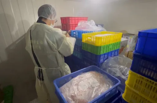 疑感染非洲豬瘟肉流入桃園市食品廠 衛生局即時攔截405公斤豬後腿肉