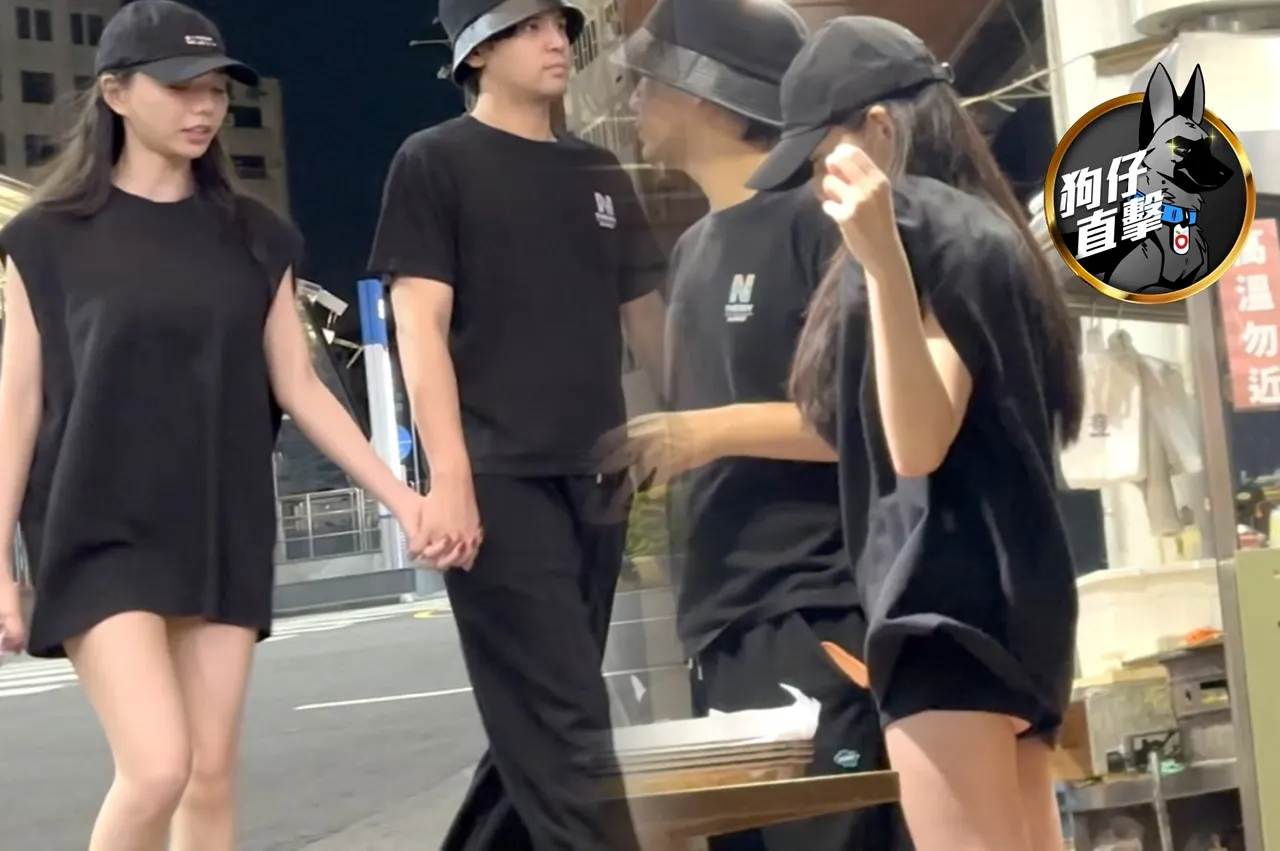 陈零九窝高雄老巢,情牵JKF冠军女郎啾啾,她拉衣散热露出屁股蛋见客。特勤中心摄