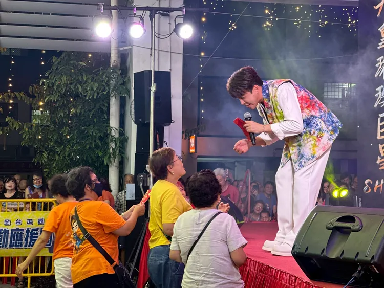 許志豪到新加坡演出。許志豪提供