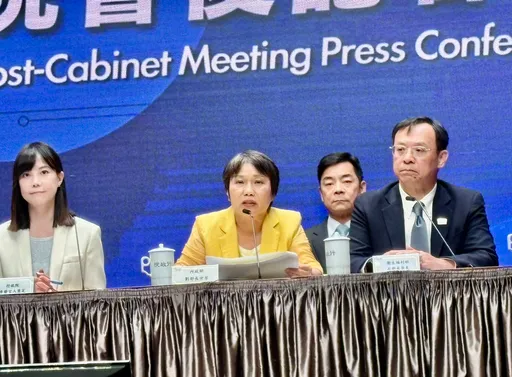 黄国昌养狗仔资金哪来?刘世芳:检调已介入调查