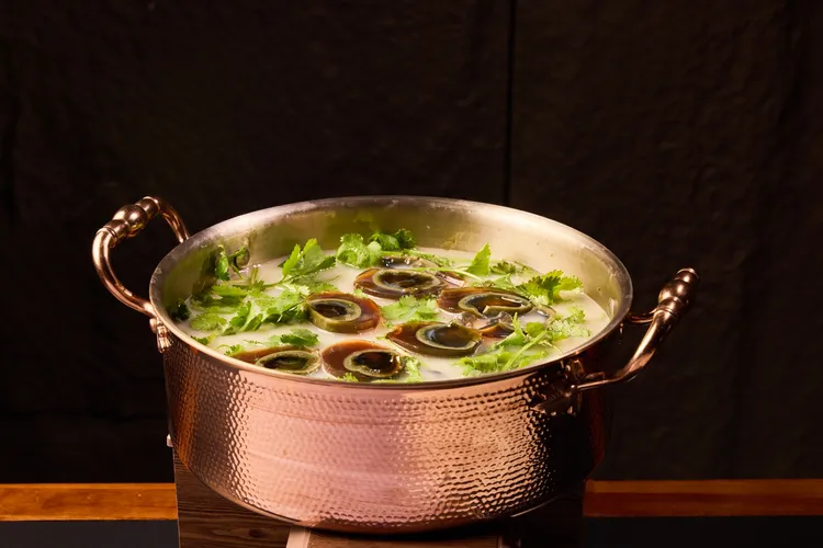 皮蛋香菜鮮魚湯。業者提供
