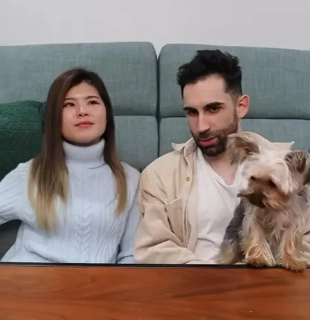 酷與Fifi分手2年多，２人當初一起養狗狗，如今她要把愛犬帶回大馬。翻攝Fifi的YouTube