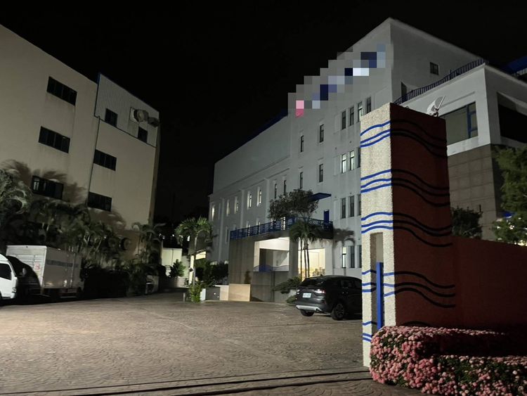 台中印刷廠電梯上升門未關　45歲工人「3樓跌至B1」骨折慘死