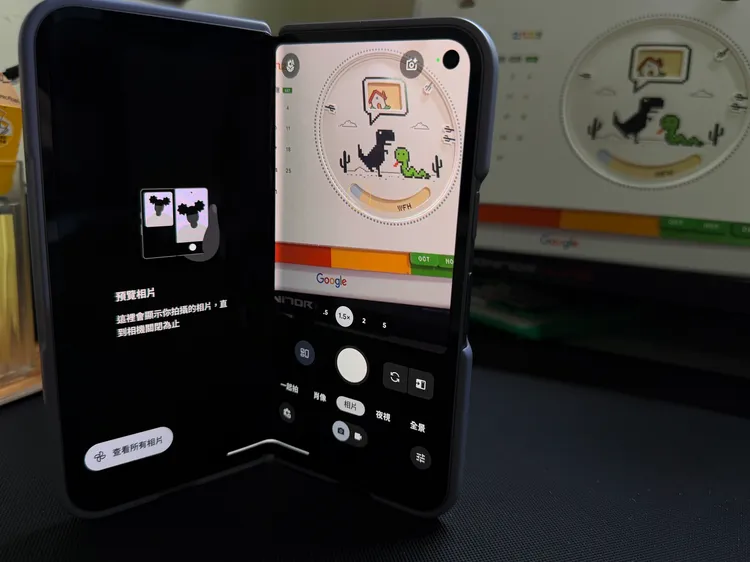 打開Pixel 10 Pro Fold的「即時查看」功能，就能在拍攝後立即在大螢幕左側預覽剛拍好的照片與影片，確認角度、光線與表情是否到位。趙筱文攝