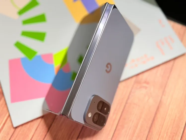 全新無齒輪轉軸，採用多合金鋼材質，再搭配航太級高強度鋁合金外蓋。趙筱文攝