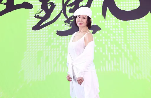 潘迎紫潛心修佛閉關16天瘦4.5公斤 曝養身秘訣「戒巧克力如戒毒」