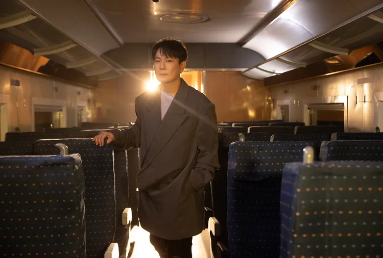 張信哲出道以來首度詮釋閩南語歌曲。