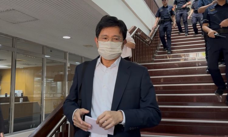地下室面交500萬？柯文哲駁收錢　「最忠誠朋友」打臉這麼說
