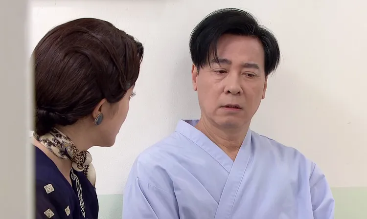 尹昭德詮釋帕金森氏症病狀，連醫生都認證非常真實。台視提供