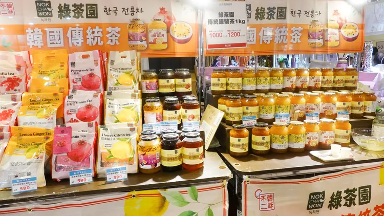 韩味小馆快闪登场 新光三越南西店秒飞韩国!经典小吃、烧酒、螃蟹通通有