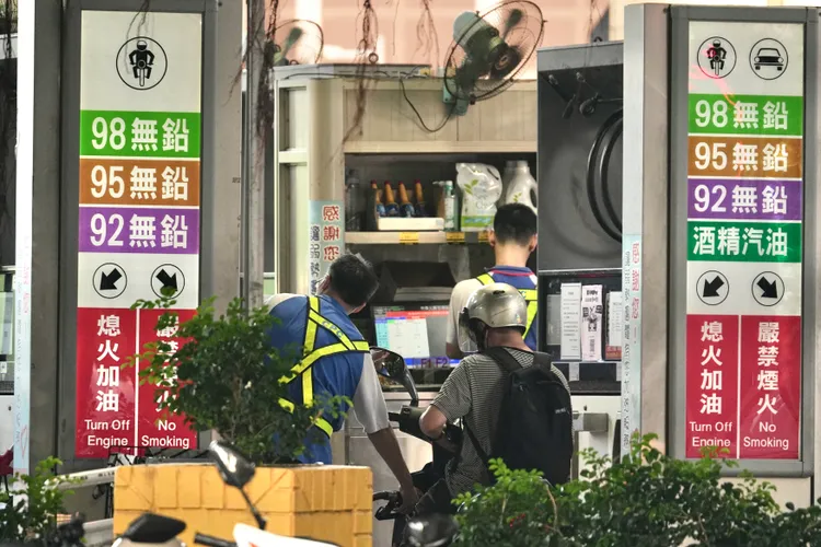 中秋連假前加滿油再出發　今估下週汽柴油調幅出爐