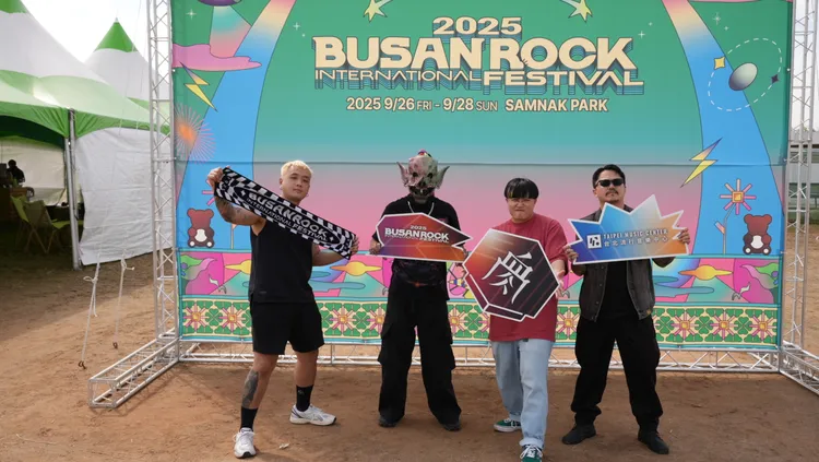 血肉果汁機預告明年將推出全新專輯。血肉果汁機提供