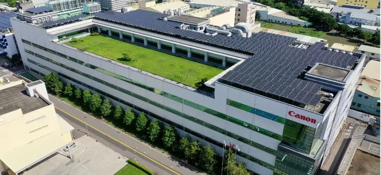 台灣佳能公司設置光電系統。主辦單位提供