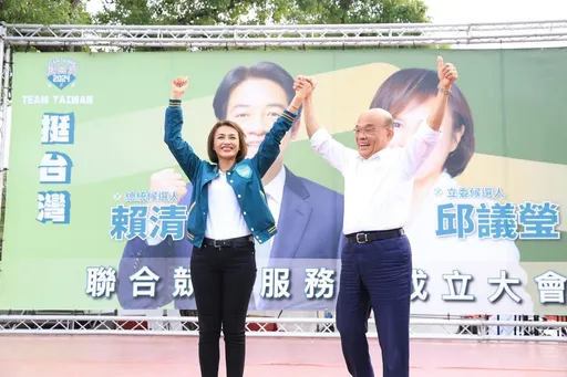 冲冲冲!中秋前夕苏贞昌献声帮邱议莹拜票 市民惊呼「是本人吗?」
