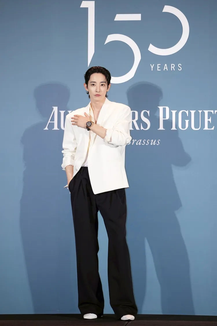 李洙赫為了AP 150週年派對，特別選擇玫瑰金配色腕錶。彭欣偉攝