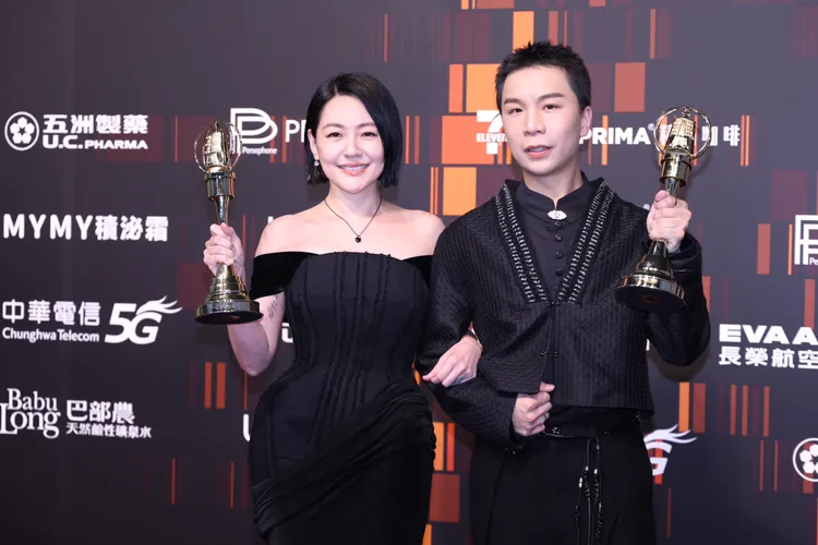 小S(左)和派翠克拿下今年金钟奖最佳综艺节目主持人奖。摄影中心摄