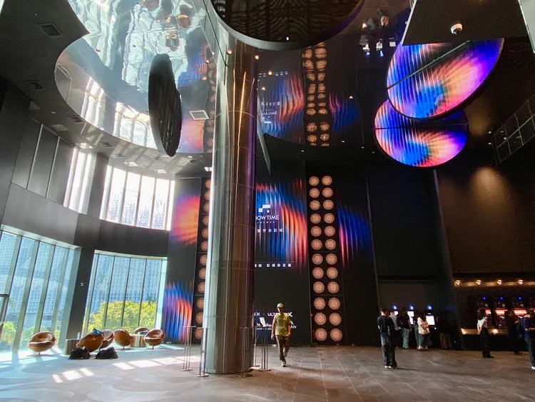 大巨蛋秀泰影城購票大廳。莊偉祺攝