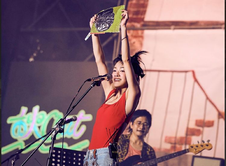 郭采潔罕見在台灣露面開唱  嗨喊：我回家了