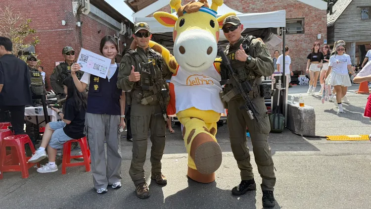 刑事局除暴特勤隊裝備展示。警方提供