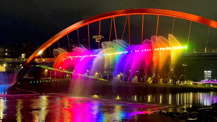 台北水舞嘉年華恢復展演，從10月7日開始至10月19日。北市觀傳局提供