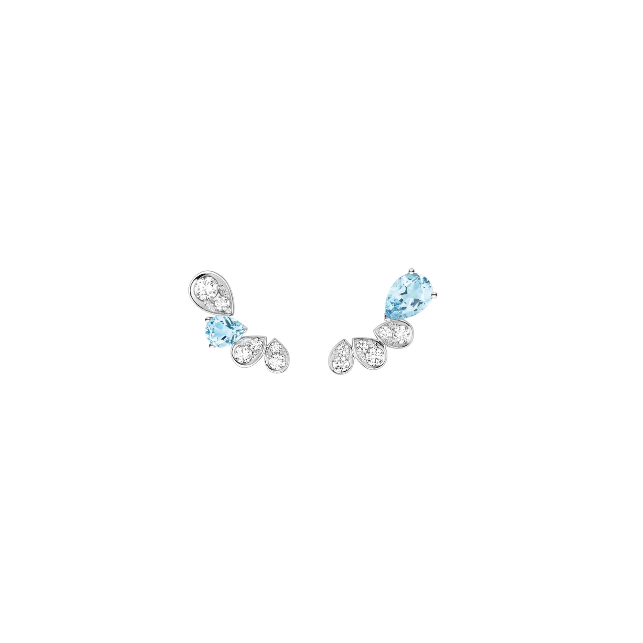 CHAUMET Joséphine Ronde d'Aigrettes 18K白金耳环,20万2000元。品牌提供