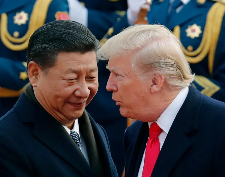美国总统川普(右)2017年访问中国,并与中国国家主席习近平会面。路透社资料照片