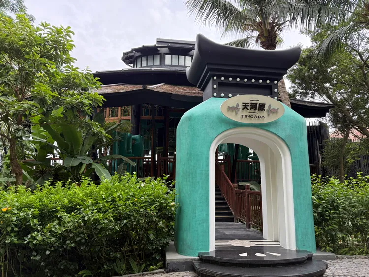 天河原開幕於今年夏季，主打日式懷石料理。S.H.攝