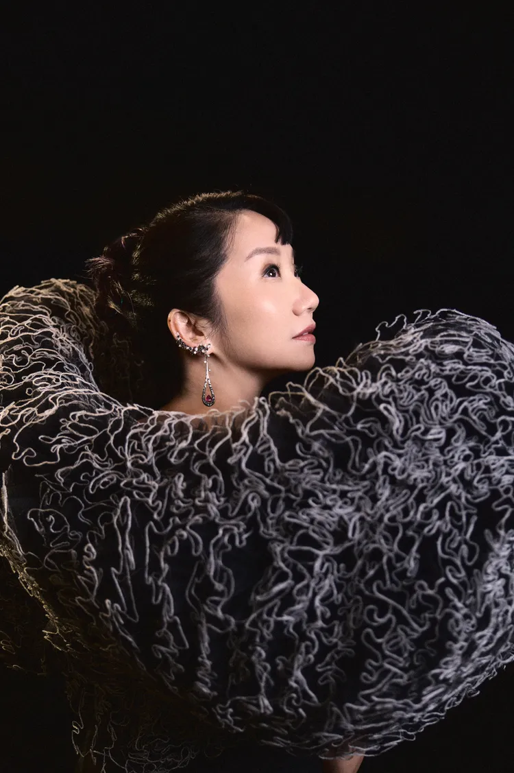 陶晶瑩佩戴DAMIANI珠寶。品牌提供