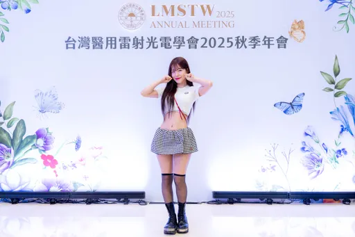 李多慧素颜引暴动公开保养秘诀 掏6位数准备购新车