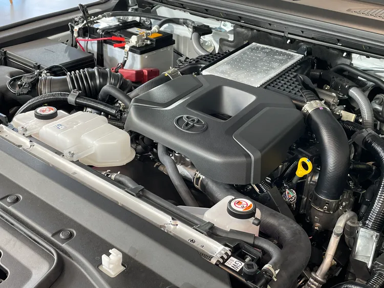 LAND CRUISER首度導入2.8L柴油渦輪引擎結合48V輕油電系統。林浩昇攝