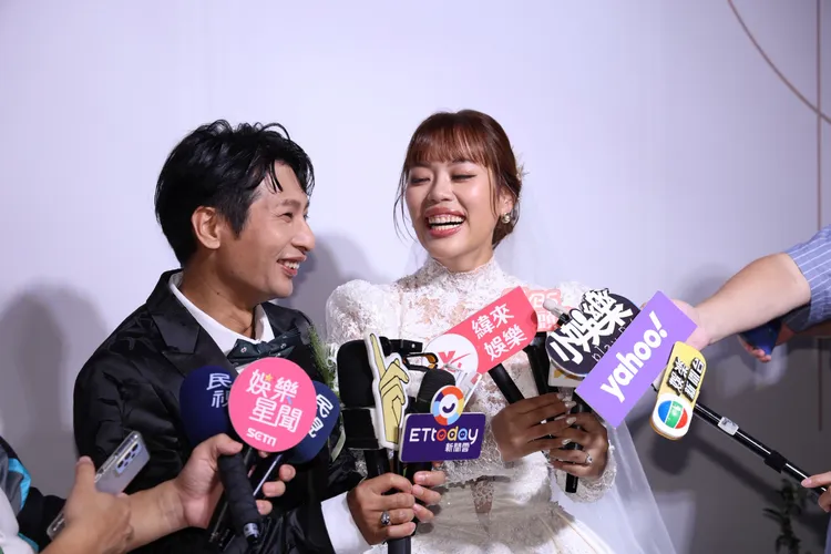 婚禮訪問很歡樂。莊宗達攝