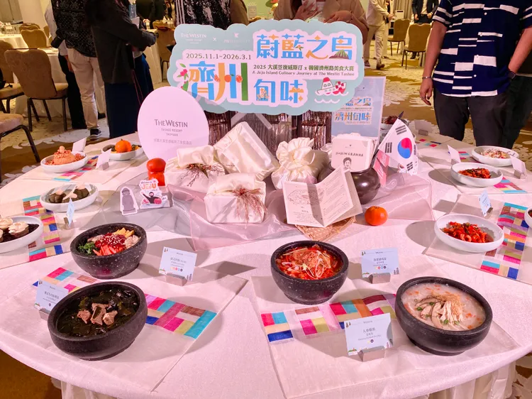 韓式吃到飽主題有融合濟州風味的黑豬肉料理、時令海鮮等，將呈現數10道主題菜式。莊偉祺攝