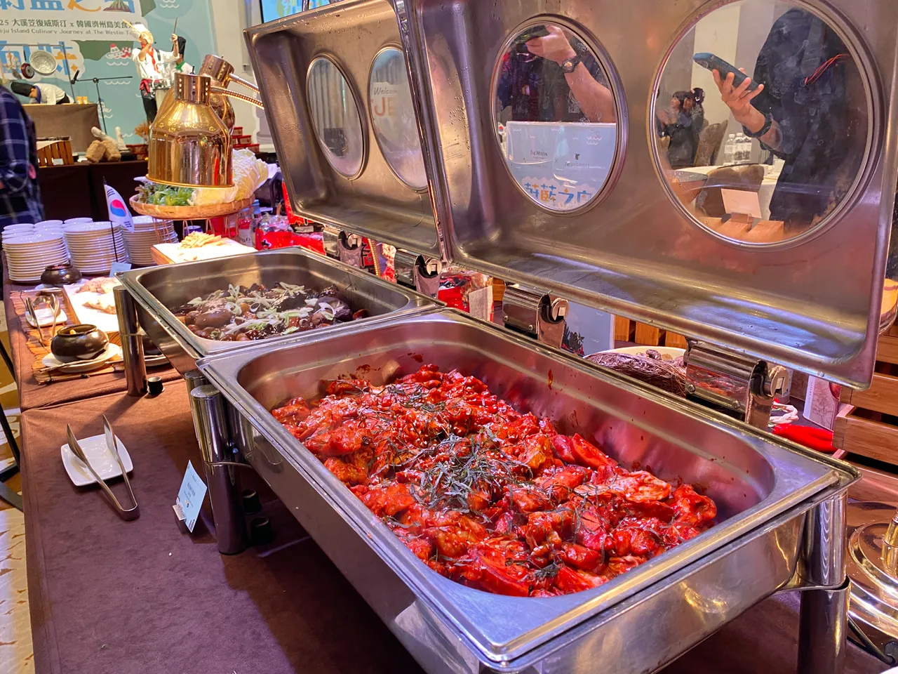 活动期间将有辣炒春鸡等数10道韩式料理无限供应。